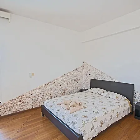 Mavris - Lovely 4 Bedroom With Private Pool In Ayia Napa