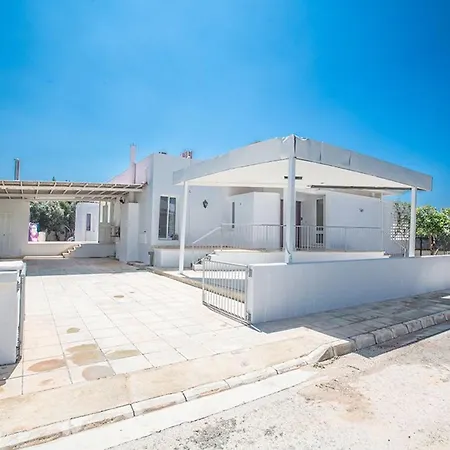 Mavris - Lovely 4 Bedroom With Private Pool In Villa *