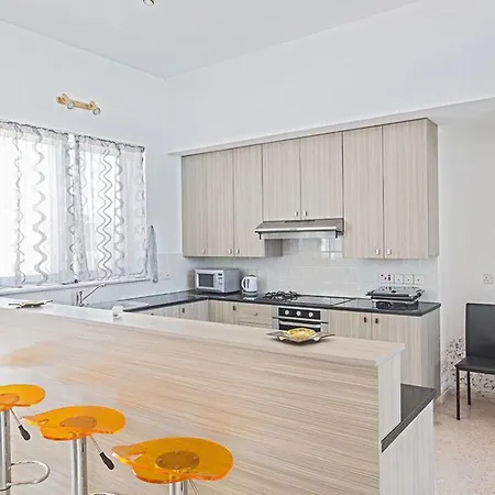 Villa Mavris - Lovely 4 Bedroom With Private Pool In Ayia Napa